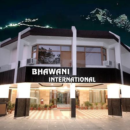 Hotel Bhawani International Katra  Exteriör bild